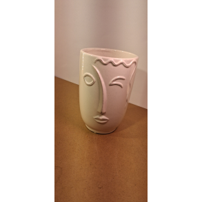 Urtepotteskjuler med ansigt